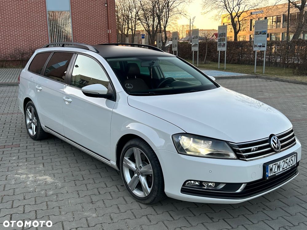 Volkswagen Passat - 1