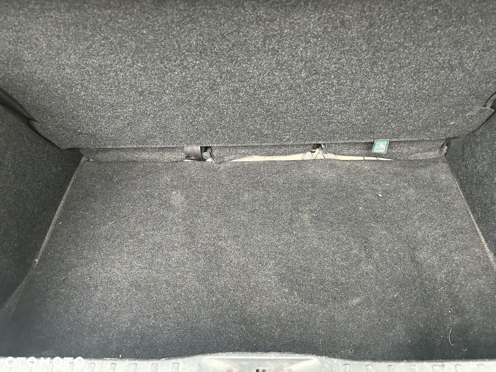 Nissan Micra - 7