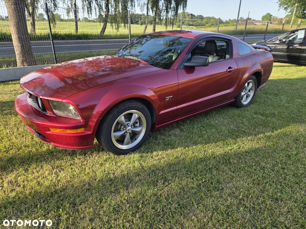 Ford Mustang - 1