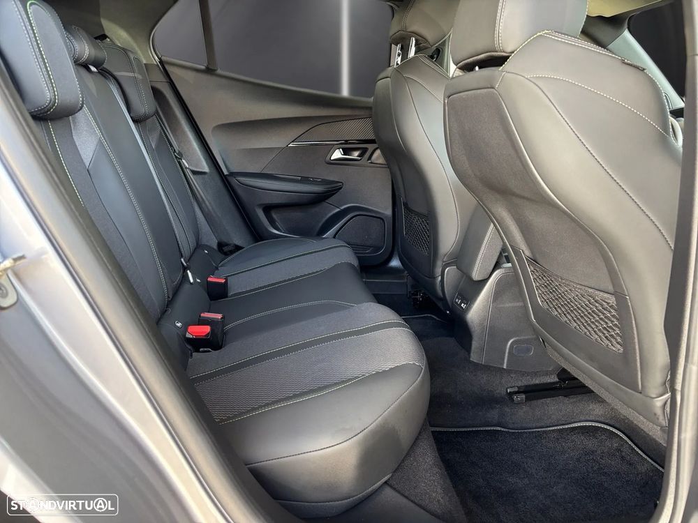 Peugeot 2008 1.2 PureTech GT EAT8 - 18