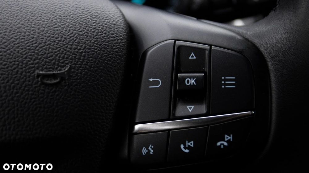 Ford Focus 1.0 EcoBoost Titanium - 18