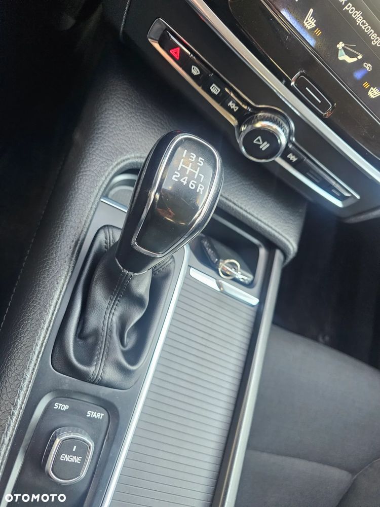 Volvo V90 D3 Kinetic - 29