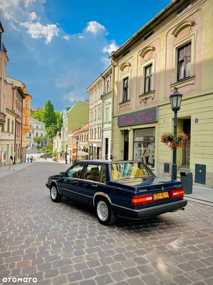 Volvo Seria 700 - 2