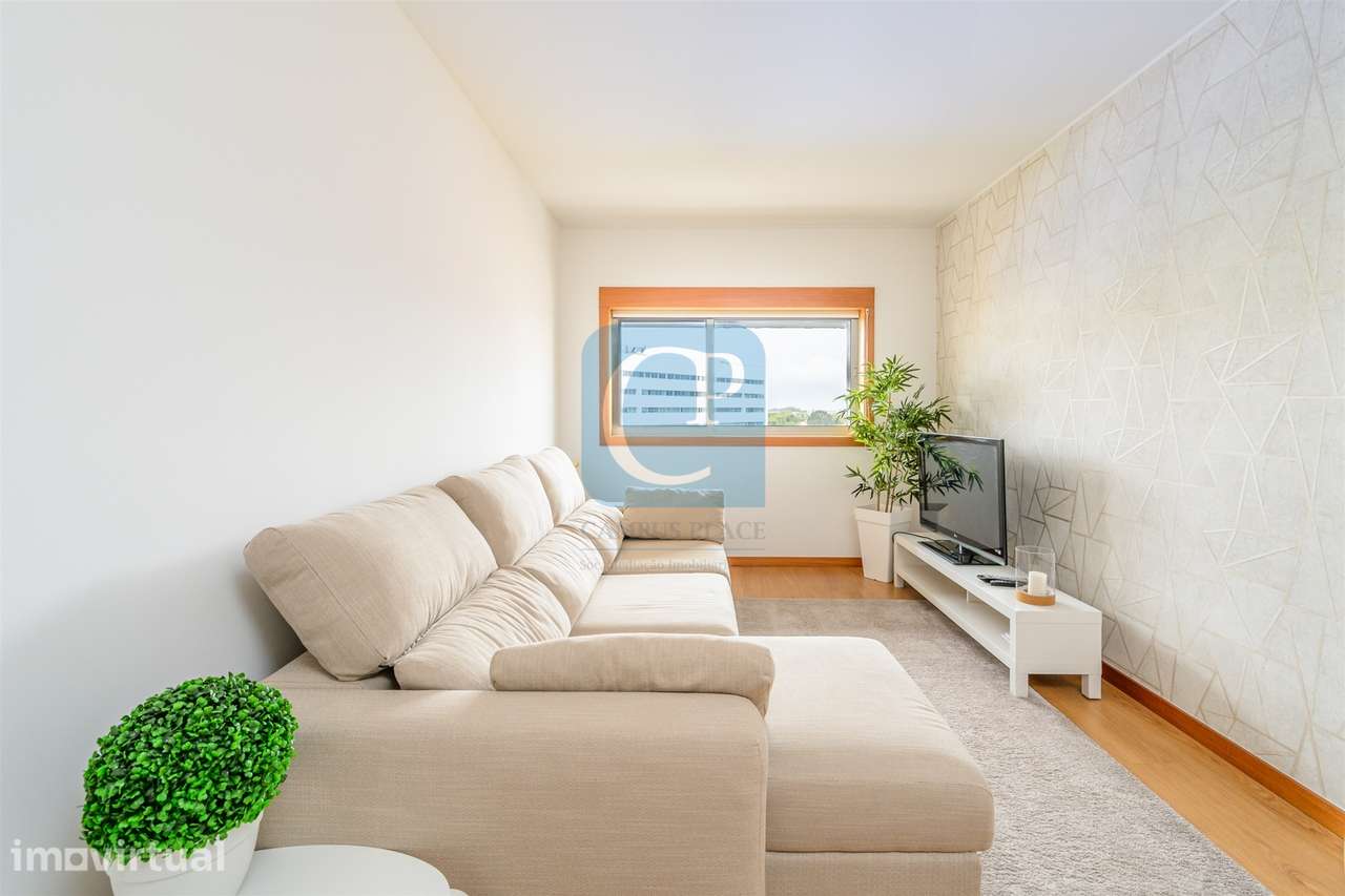 Apartamento T1 junto à Faculdade de Engenharia - Grande imagem: 5/17