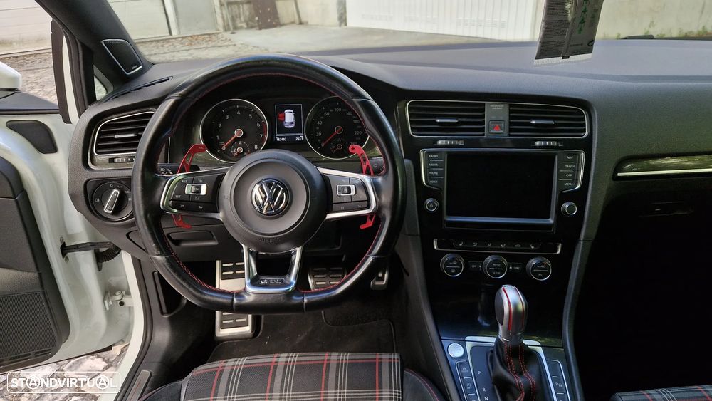 VW Golf 2.0 TSi GTi DSG - 6