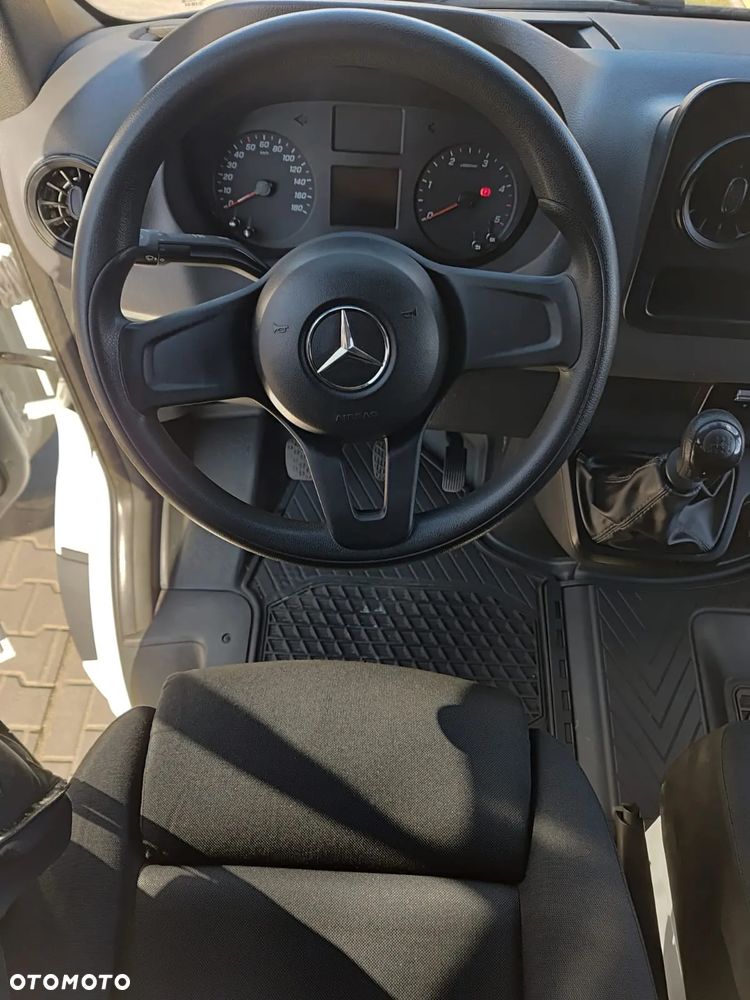 Mercedes-Benz SPRINTER - 7