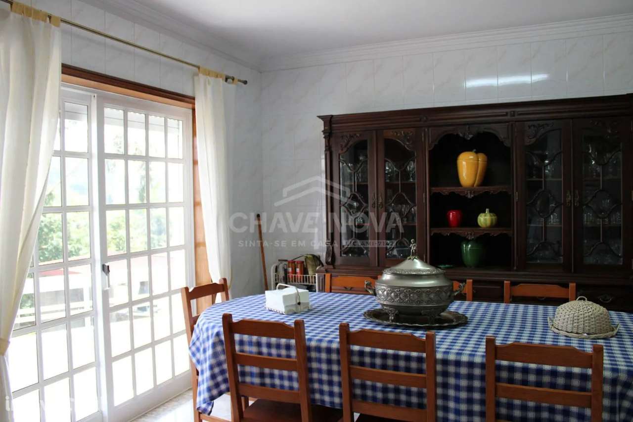 Moradia V4+Office, Pedroso, Jardim, Garagem, Próxima A29 - Grande imagem: 3/24