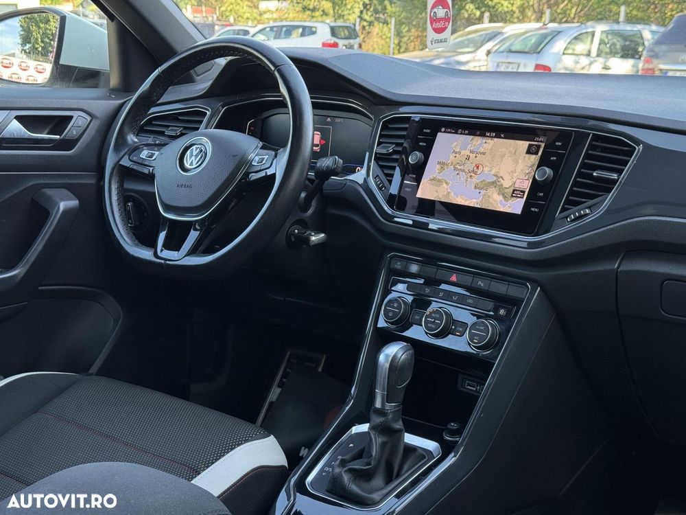 Volkswagen T-Roc - 9