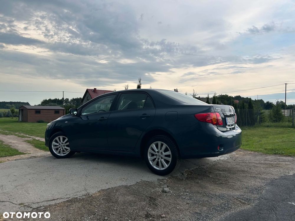 Toyota Corolla 1.6 VVT-i Premium - 5
