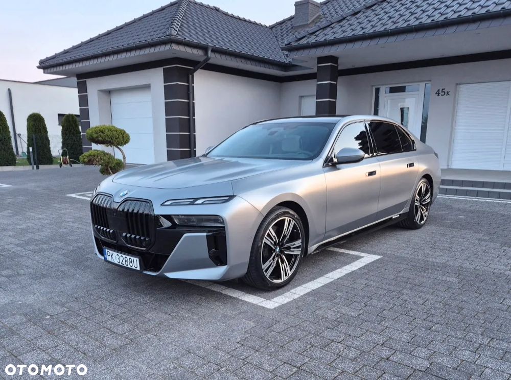BMW Seria 7 740i - 2