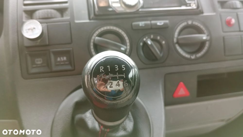 Volkswagen Transporter T5 - 16