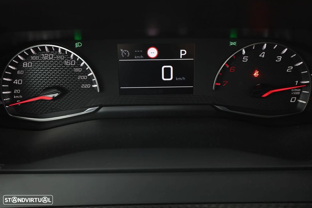 Peugeot 2008 PureTech 130 EAT8 Active Pack - 12