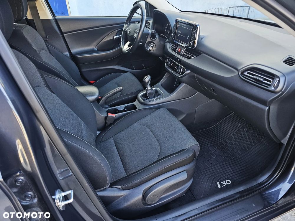 Hyundai i30 1.0 T-GDI Smart - 26