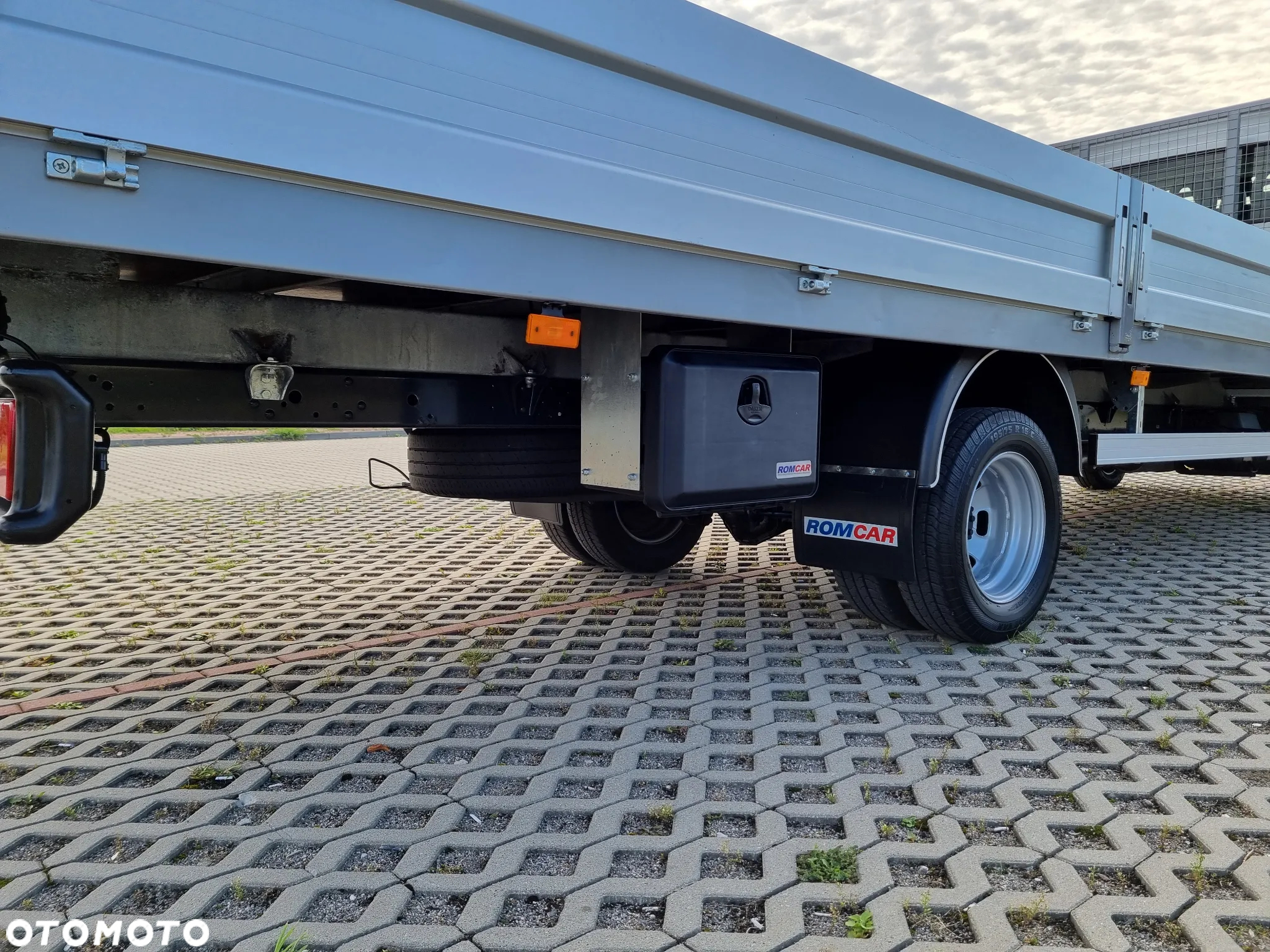 Iveco Daily 50-180 3.0 HPi 180KM 12-Palet Skrzynia dł 5.8 - 16