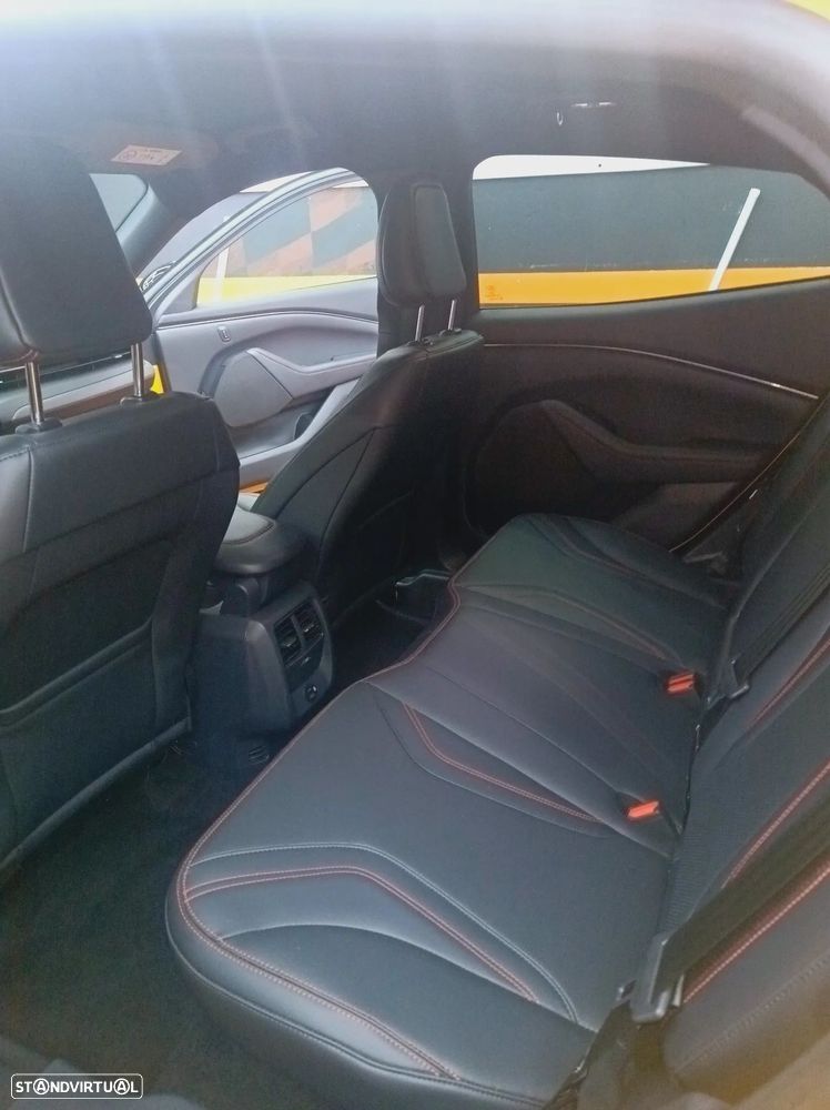 Ford Mustang Mach-E AWD PREMIUM - 5