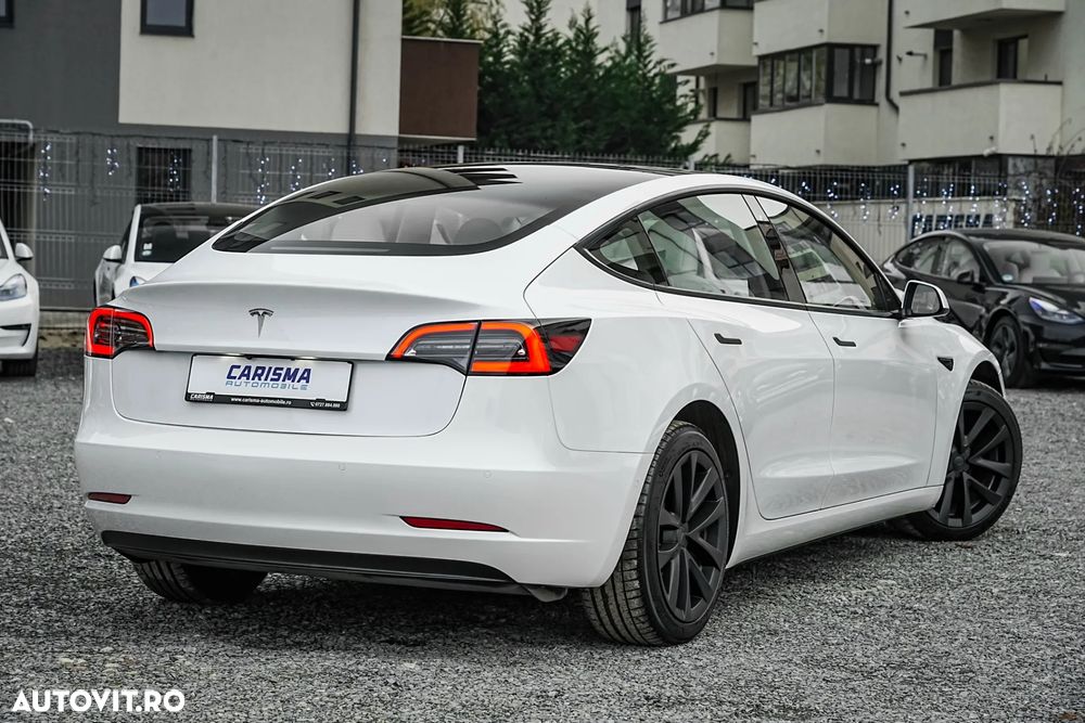 Tesla Model 3 Standard Reichweite Plus Hinterradantrieb - 4