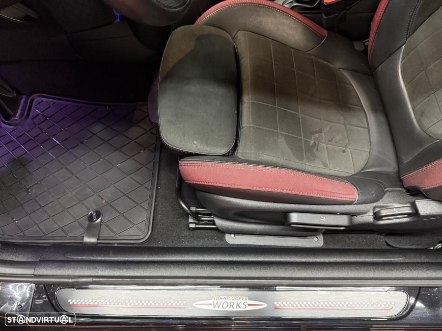 MINI Cabrio - 15
