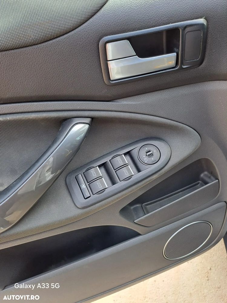 Ford Kuga 2.0 TDCi 4WD Titanium - 13