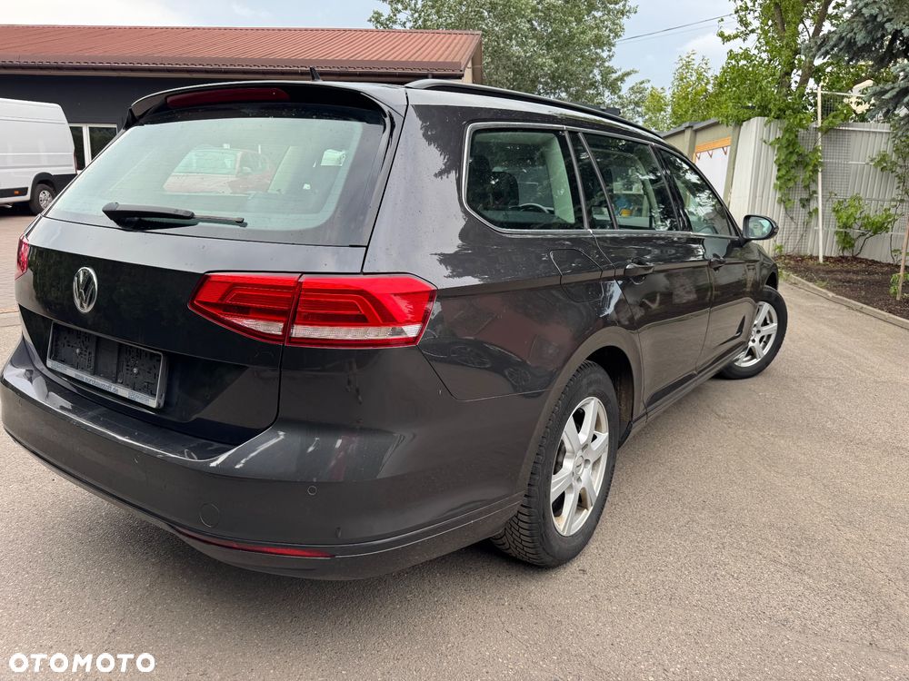 Volkswagen Passat 2.0 TDI SCR DSG Elegance - 3