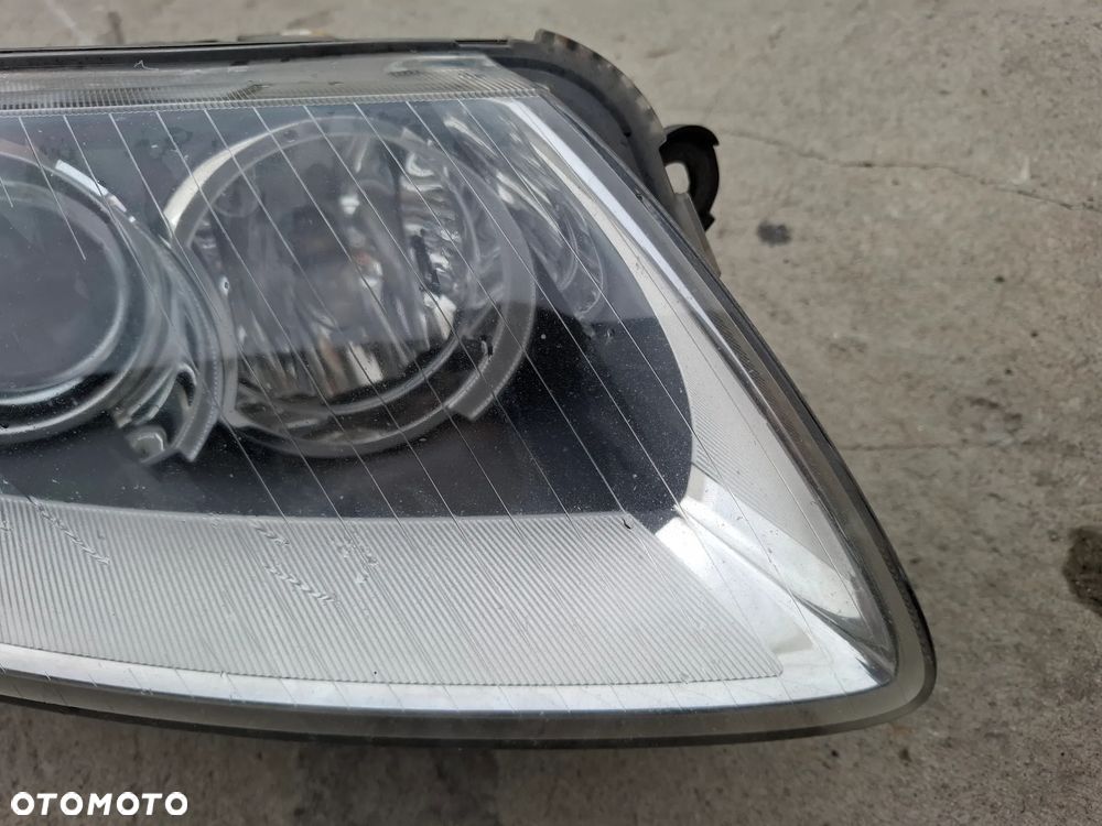 Lampa Przód Przednia Reflektor Bi-Xenon Skrętny Skrętna Prawa Audi A6 C6 - 2