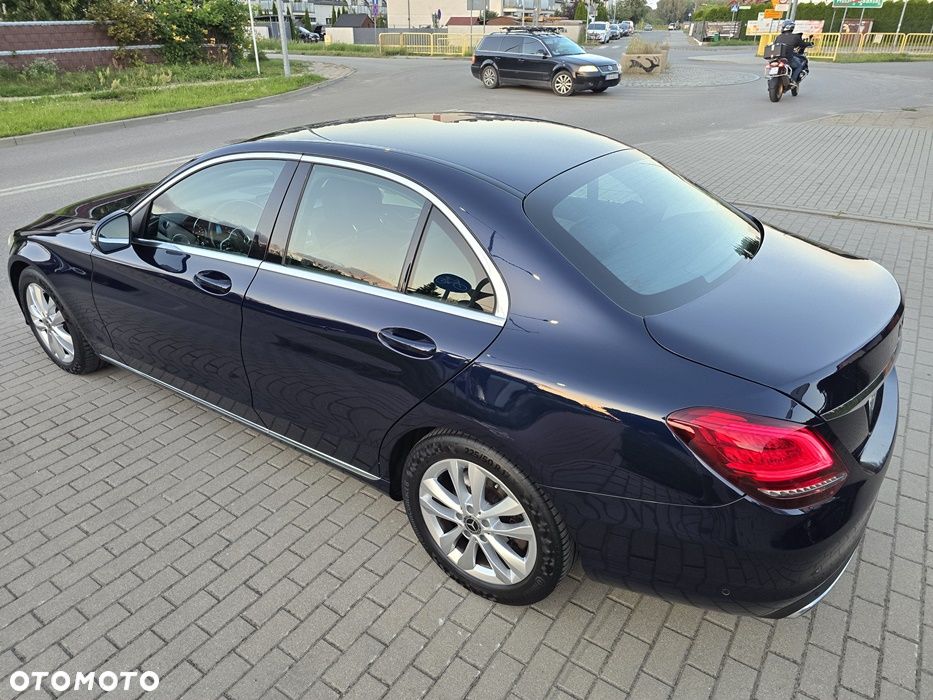 Mercedes-Benz Klasa C 220 d 9G-TRONIC - 13