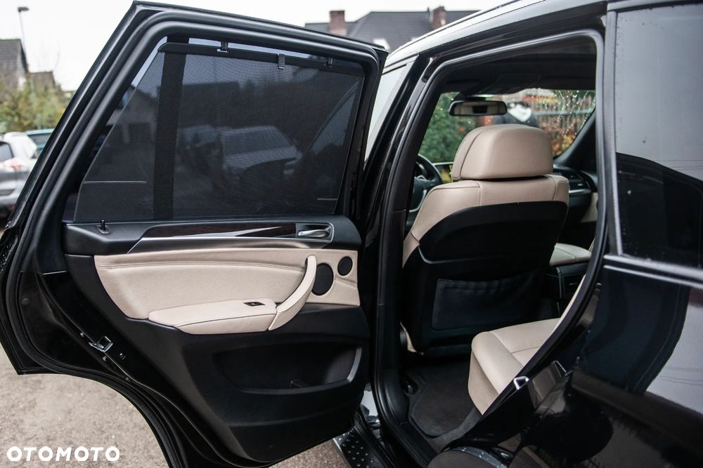 BMW X5 xDrive30d - 23