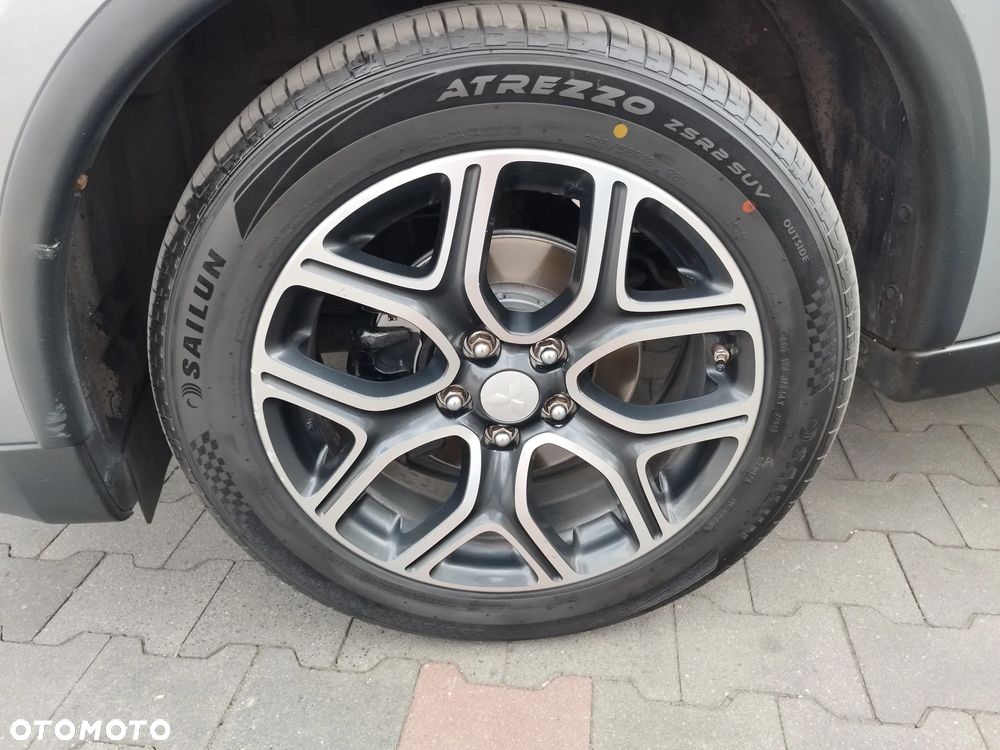 Mitsubishi Outlander 2.0 4WD CVT Diamant Edition+ - 33