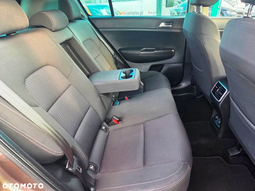 Kia Sportage 1.6 GDI Business Line L 2WD - 30