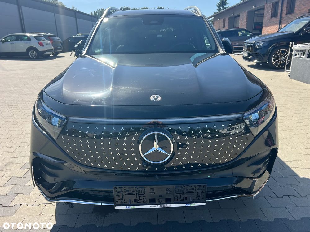 Mercedes-Benz EQB - 2