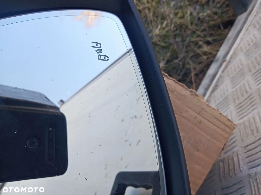 LUSTERKO Lewe  Prawe SKODA KAROQ różne funkcje asystent fotohrom - 12