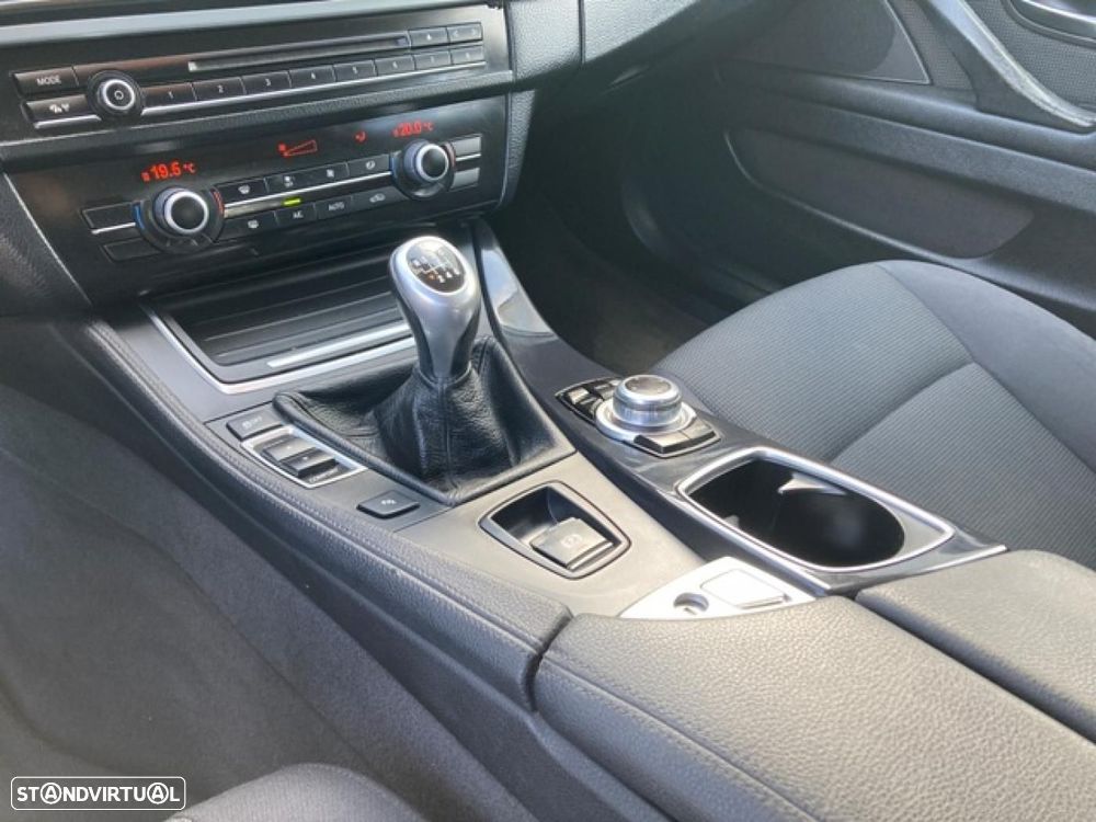 BMW 520 d Line Modern - 30