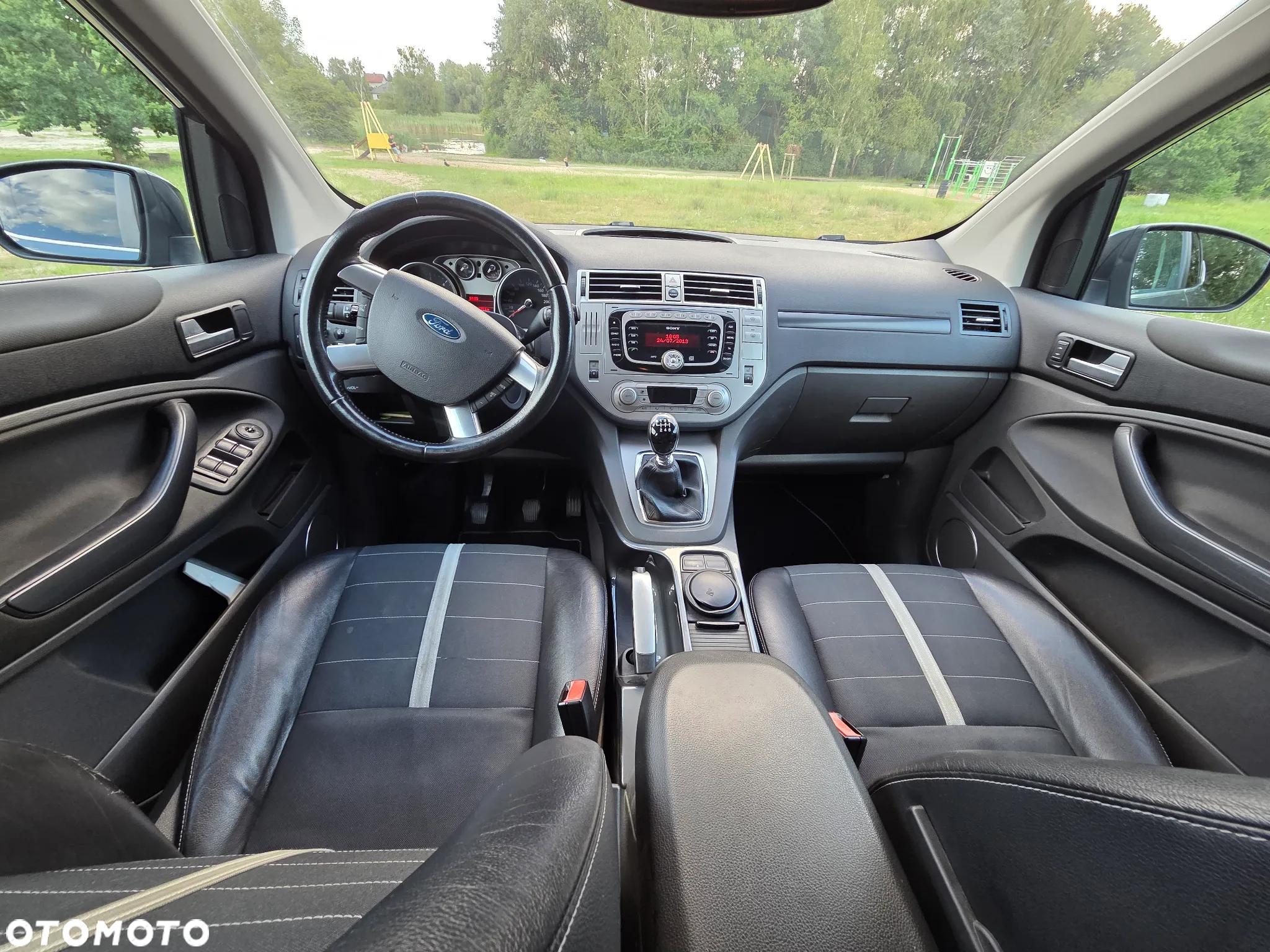 Ford Kuga 2.0 TDCi Titanium - 4