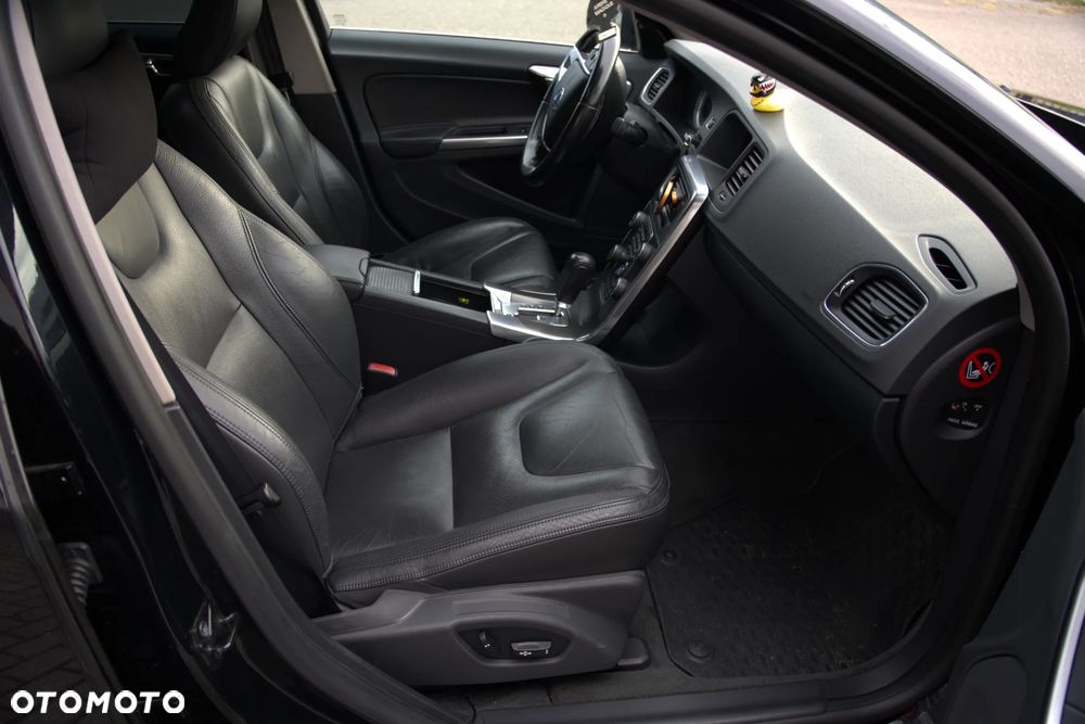 Volvo S60 T6 AWD Summum - 31