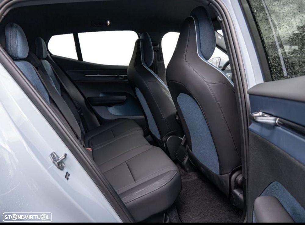 Volvo EX30 69 kWh Single Motor Extended Range Plus - 9