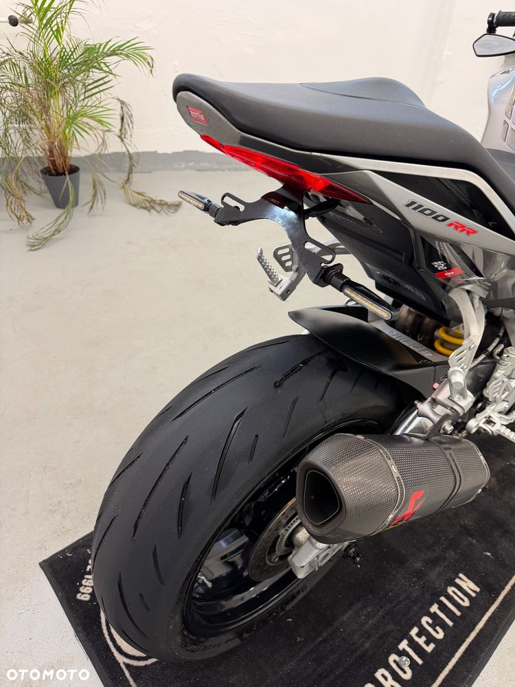 Aprilia Tuono - 15