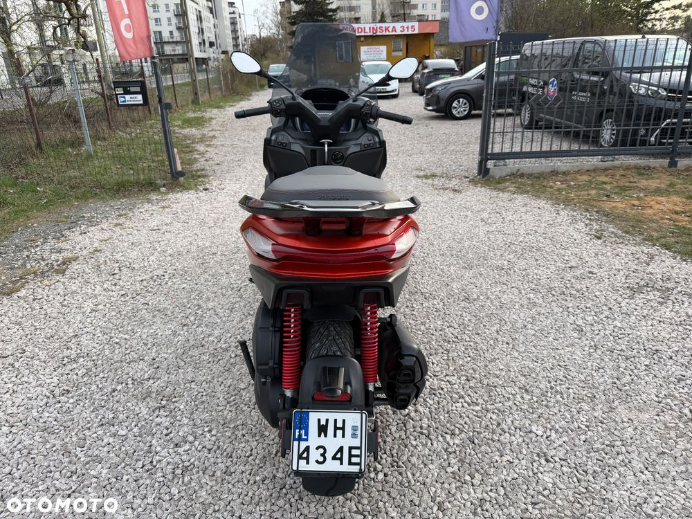 Piaggio MP-3 - 28