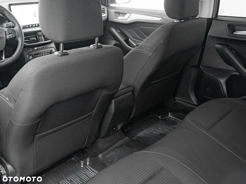 Ford Focus - 27