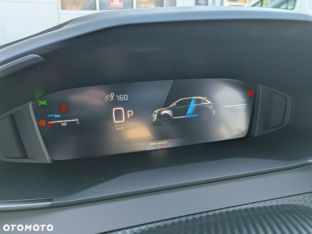 Peugeot 208 - 9
