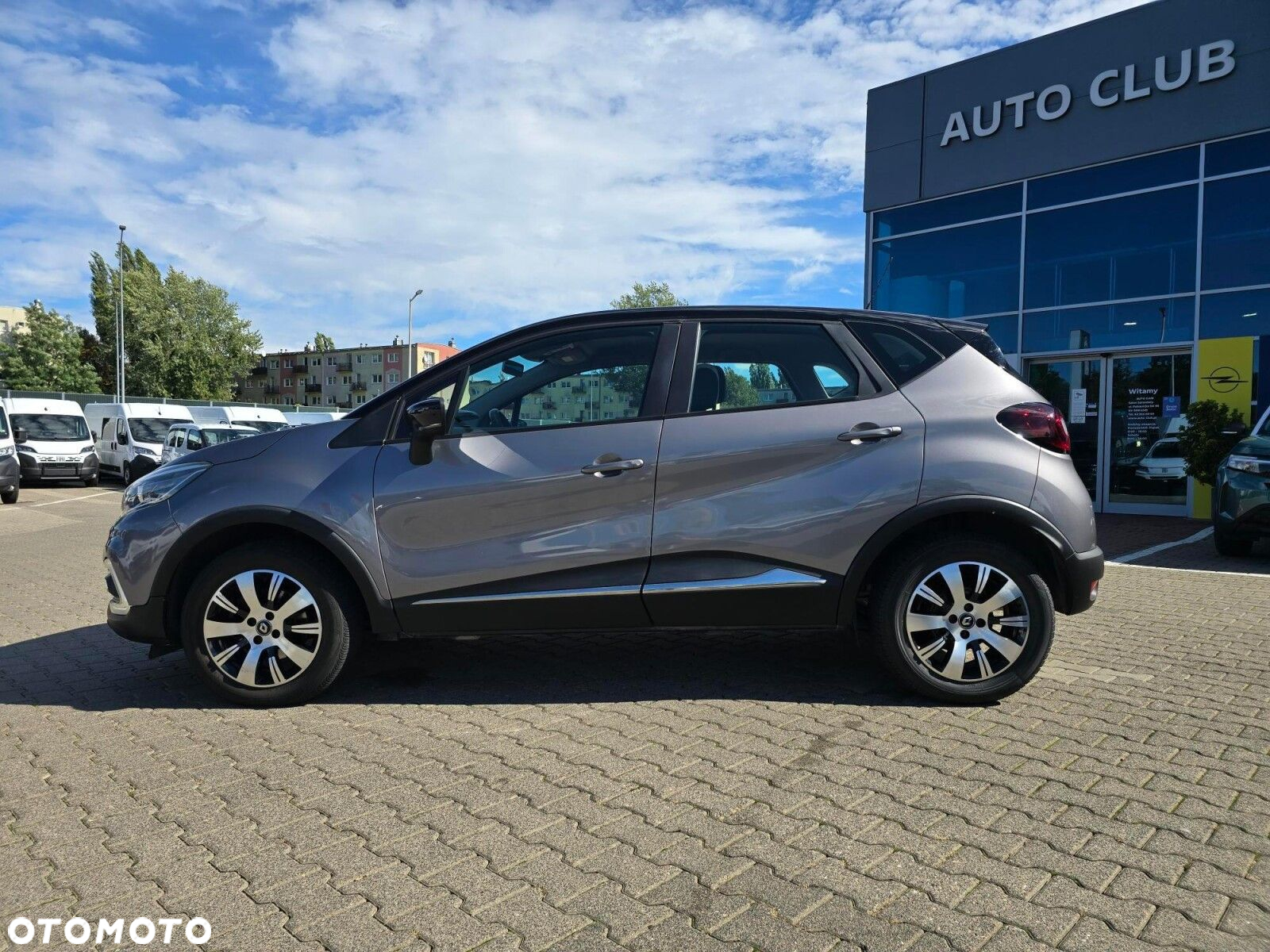 Renault Captur - 3