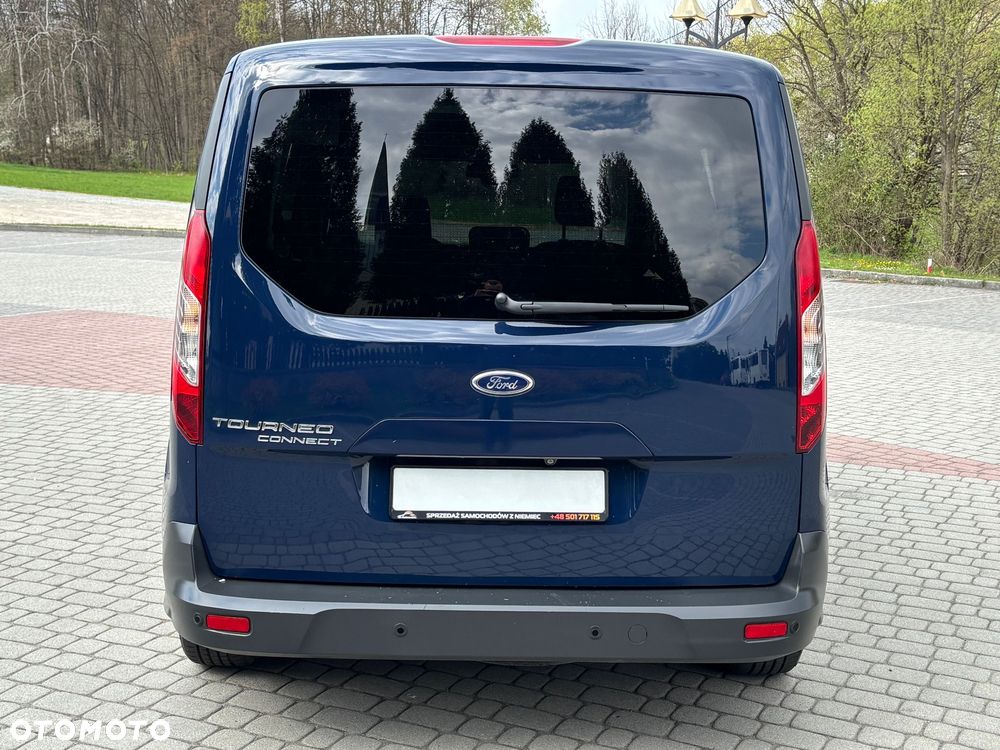 Ford Tourneo Connect Grand - 19