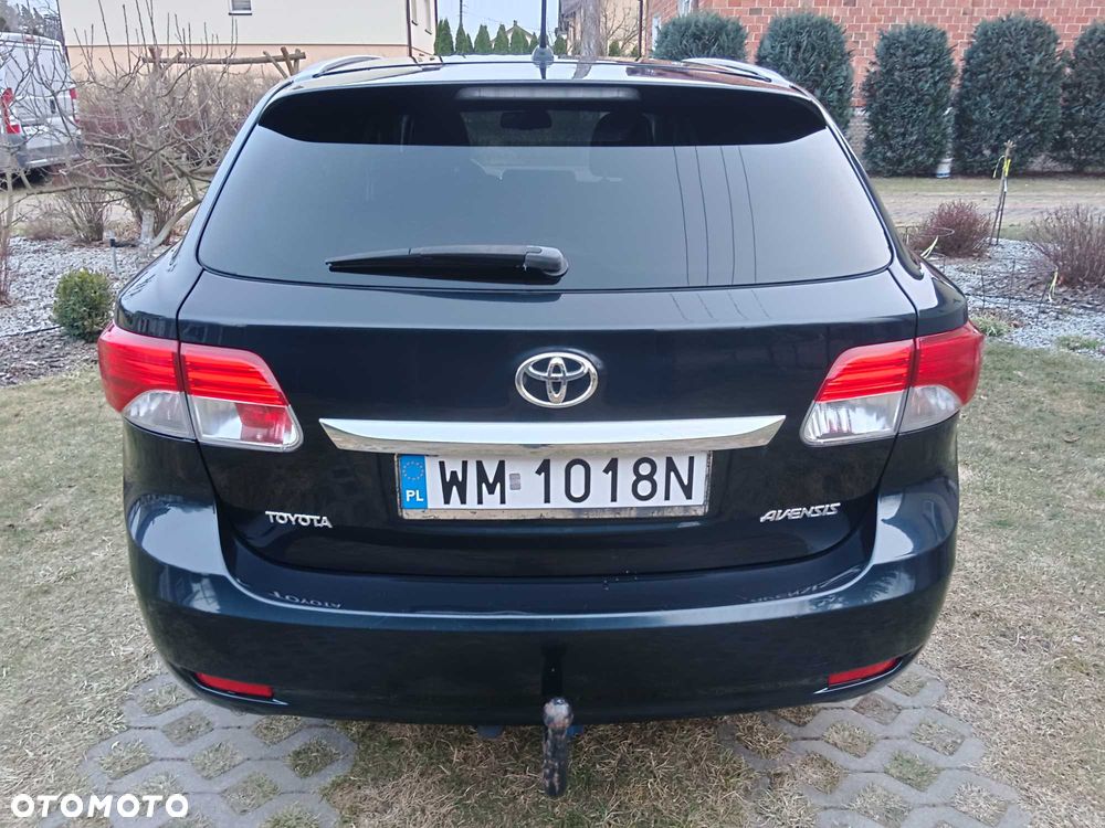 Toyota Avensis - 6