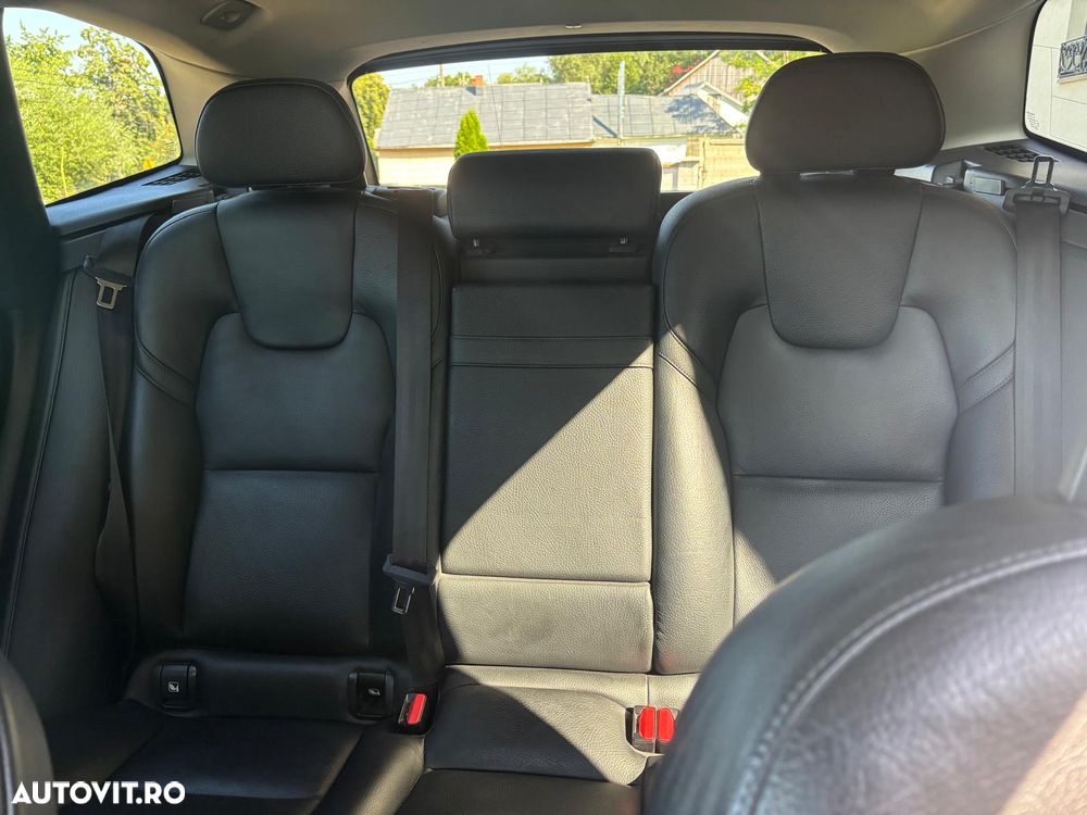 Volvo XC 60 - 3