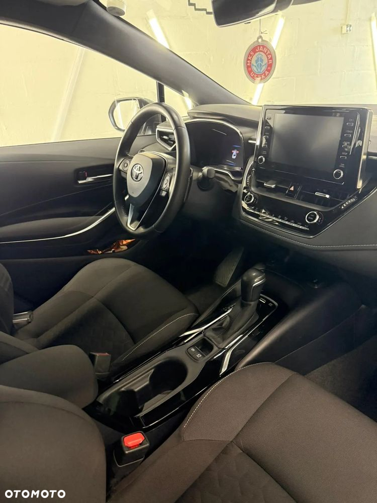Toyota Corolla 2.0 Hybrid Comfort - 7