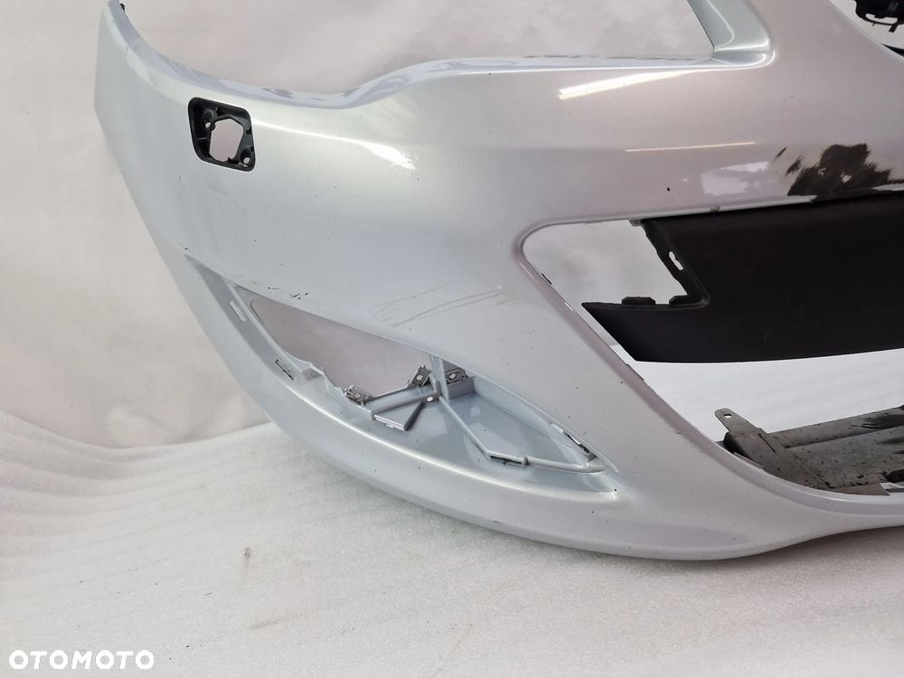 OPEL ASTRA IV LIFT 12- ZDERZAK PRZEDNI PRZÓD , NA SPRYSKI + ATRAPA / GRILL + HOKEJE , NR 13368660 , NR AUKCJI NZ1350 - 13