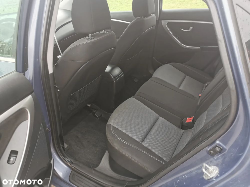 Hyundai i30 1.6 CRDI Trend - 8