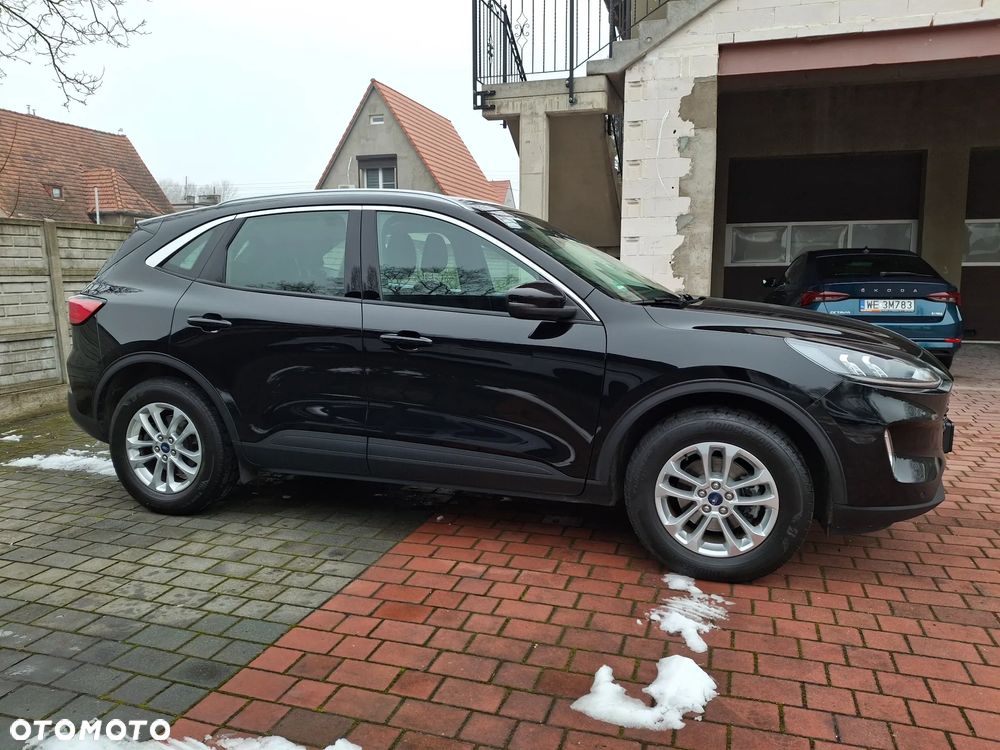 Ford Kuga 2.0 EcoBlue AWD Titanium - 4