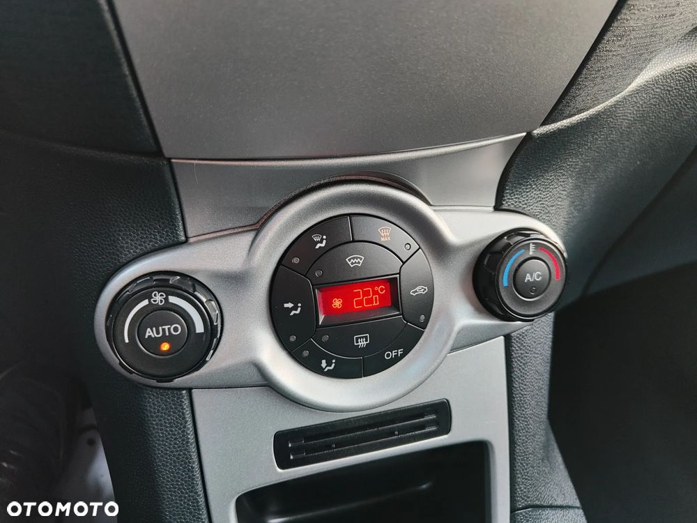 Ford Fiesta 1.25 Champions Edition - 16