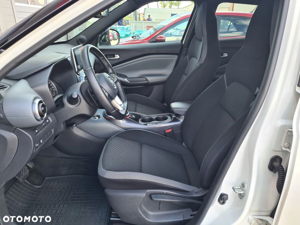 Nissan Juke 1.0 DIG-T N-Connecta DCT - 12