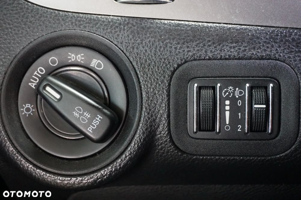 Fiat Freemont 2.0 Multijet 16V DPF Automatik Allrad Black Code - 32
