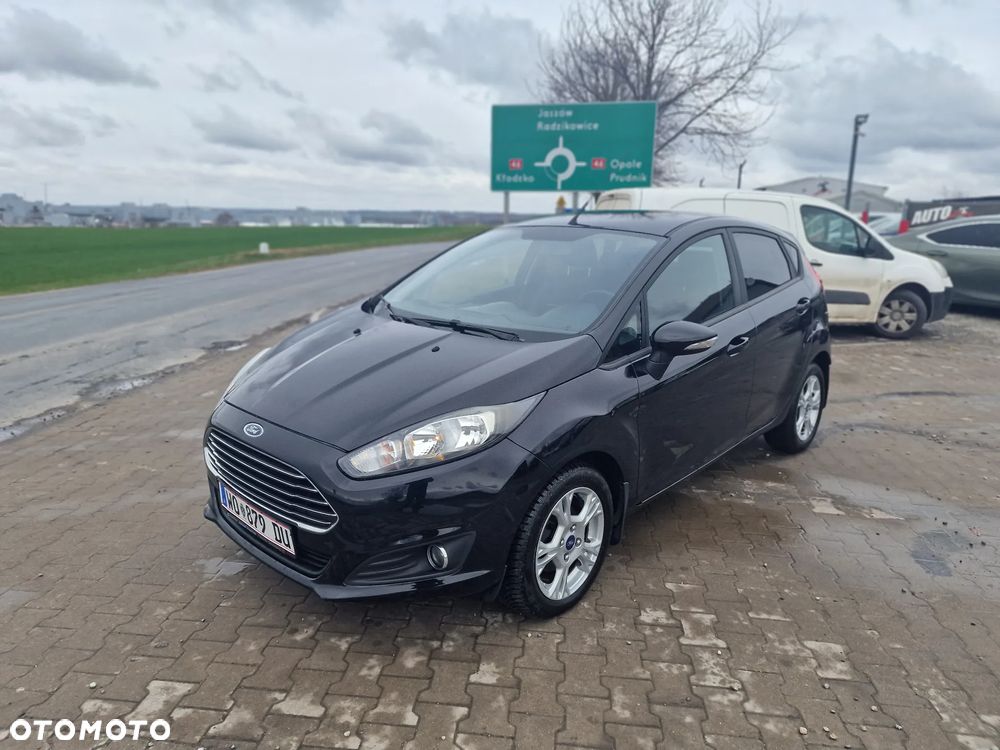 Ford Fiesta 1.25 Celebration - 1